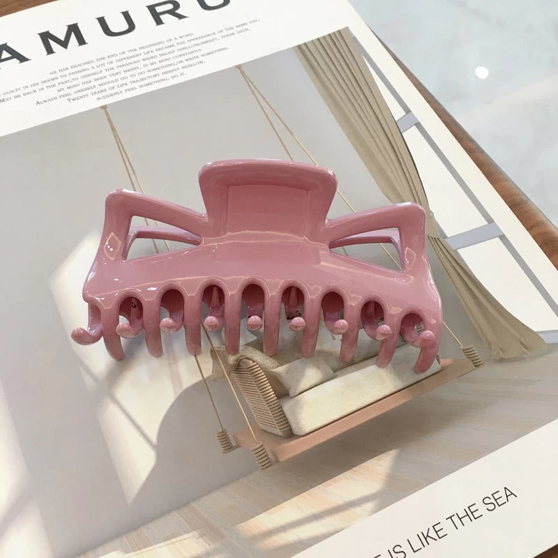 Butterfly-shaped Large Hair Claw - Image 4