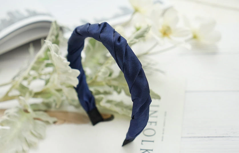 Ruched Headband - Image 9