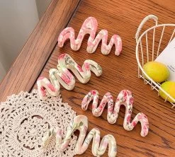 Floral Print Wavy Acrylic Large Hair Claw