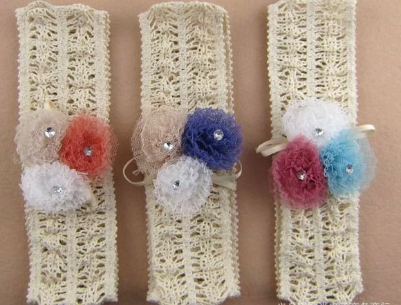 Small Flowers Lace Stretch Headband - Image 2