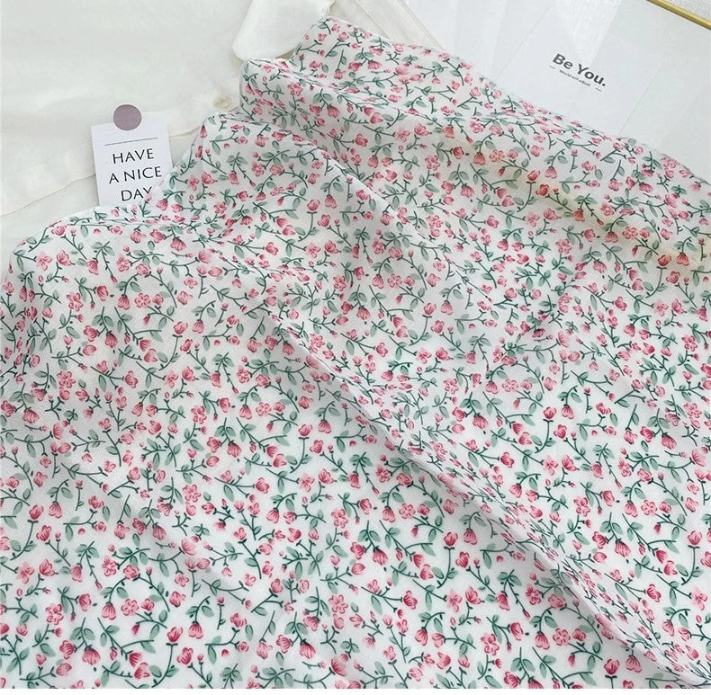 Flowers Print Square Scarf - Image 11