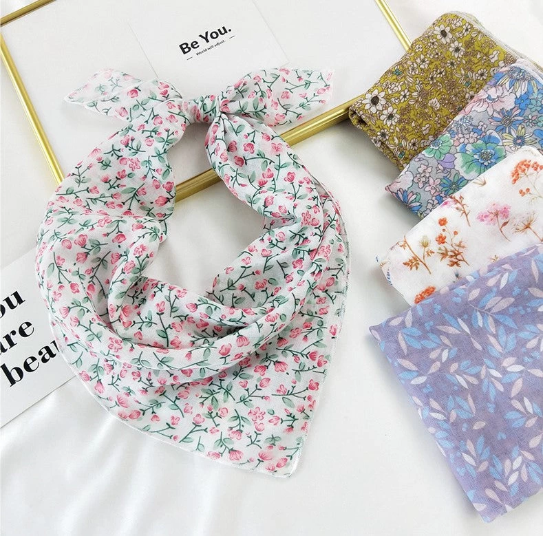 Flowers Print Square Scarf - Image 2