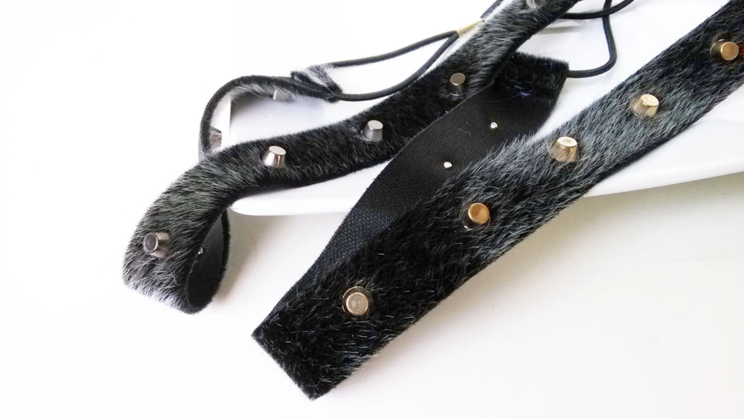 Synthetic Fur With Rivets Elastic Headband - Image 3