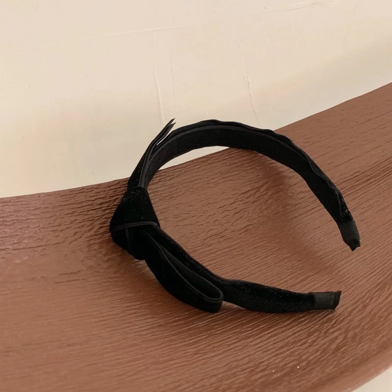 Velvet Headband With Bow - Image 4