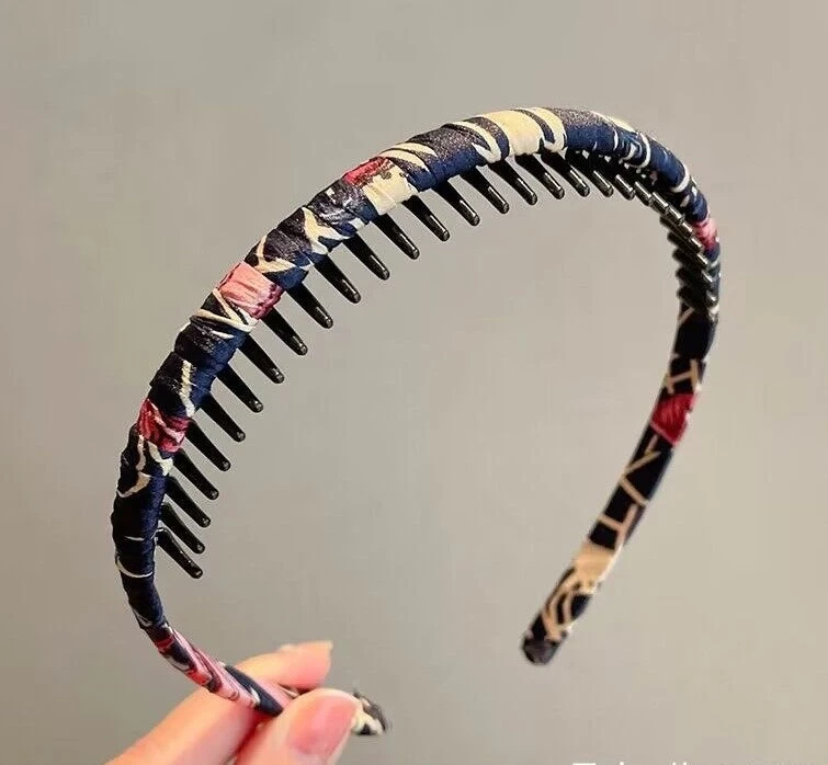 Printed Satin Ruched Headband With Teeth - Image 9