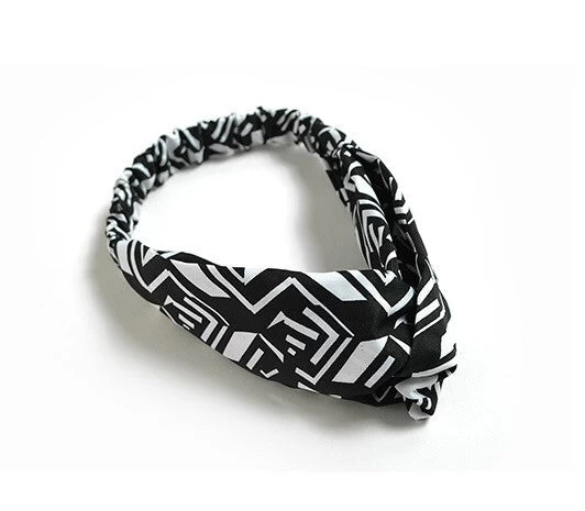 Black White Geometric Patterned Elastic Headband - Image 2