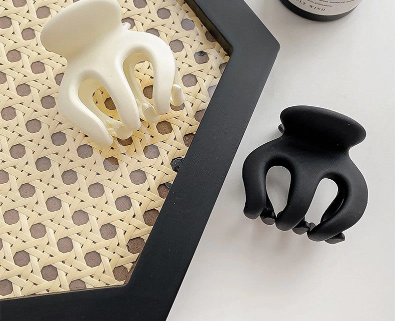 Matte Acrylic Small Hair Claw - Image 3