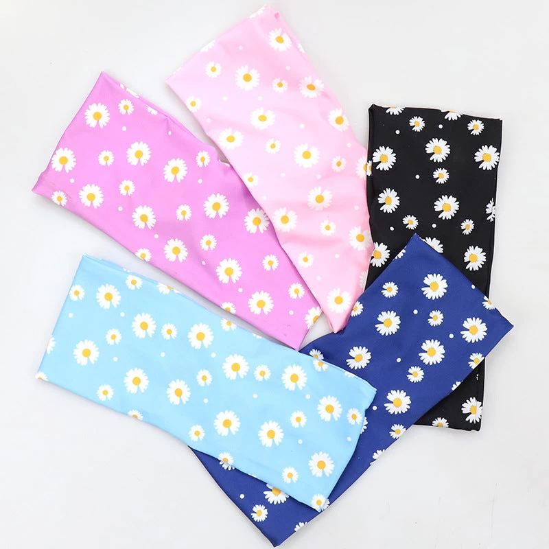 Daisy Flowers Printed Sporty Hair Band - Image 3