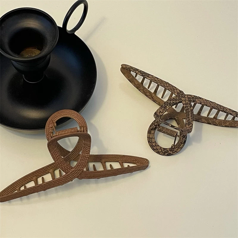 Printed Metal Hair Claw - Image 4