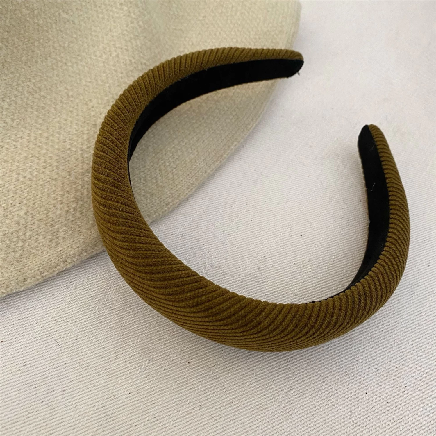 3-cm Wide Thinly Padded Plain Corduroy Headband - Image 4