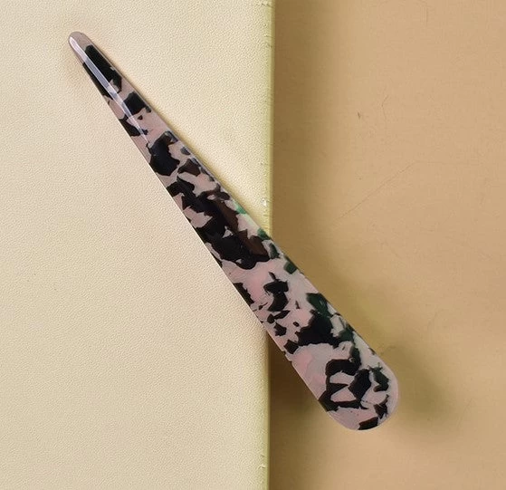 Large Size Resin Ibis Clip In Multicolours - Image 9