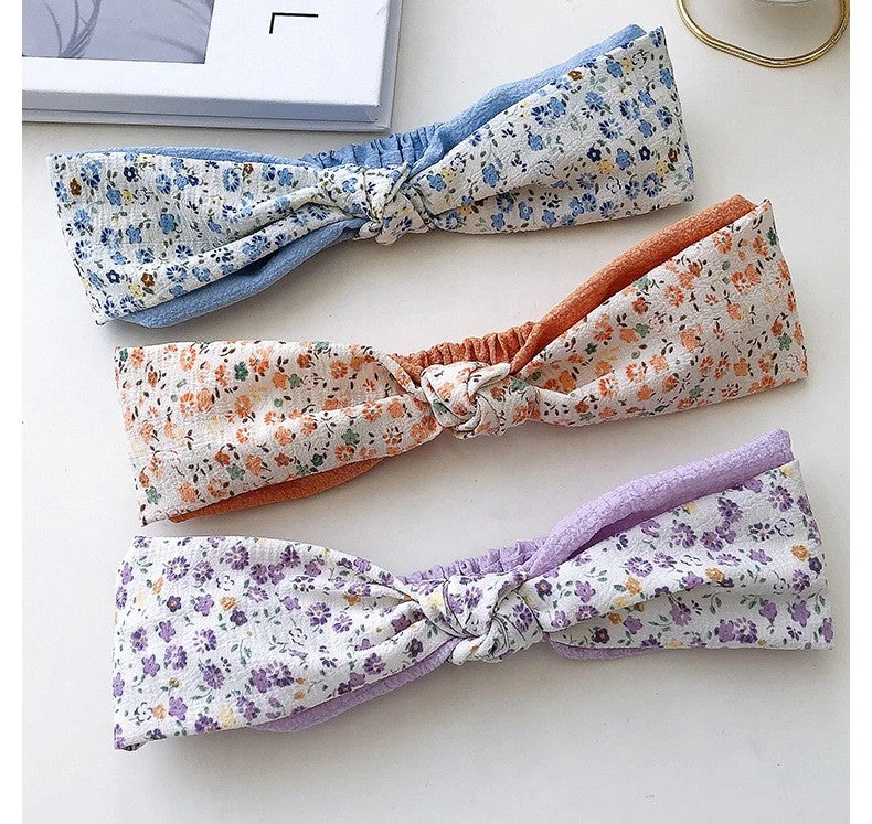 Knotted Floral Elastic Headband - Image 3