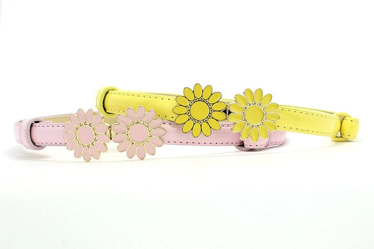 Daisy Flowers Buckle Leather Belt - Image 3